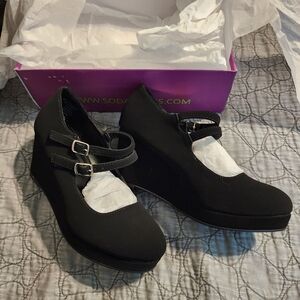 Girls Size 3.5 Black Claire Soda Wedge Heel Dress shoes